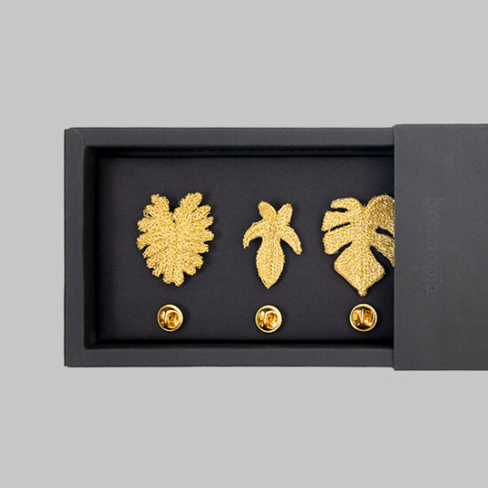 Botanopia golden embroidered brooches - 3 tropical leaves
